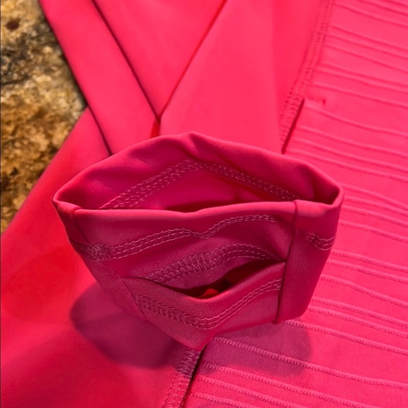 Tommy Bahama Vibrant Pink Activewear 1/4 Zip 🌸 - Picture 3 of 13